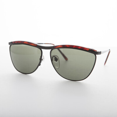 Unique Vintage Sunglass Black and Tortoise Metal Frame  display picture 2