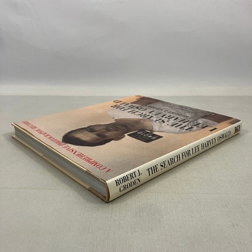 Robert J. Groden HCDJ 1995 The Search for Lee Harvey Oswald Photographic Record - Picture 10 of 10