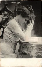 Old postcard AK Theater Stars Manon Loty. (529337)