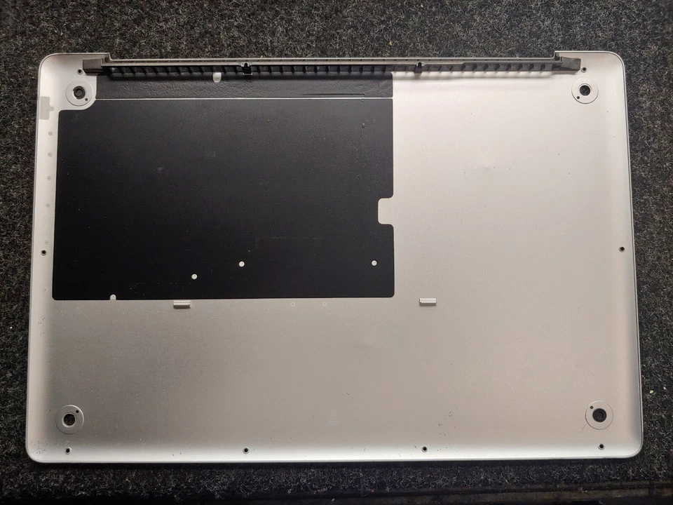 Apple MacBook Pro 15 pulgadas 2,53 GHz mediados de 2009 15" Foto 3 de 4