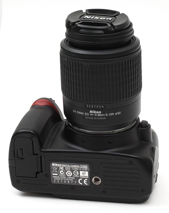 Nikon D3000 DSLR 10.2MP Digital Camera w/ DX AF-S 55-200mm Tested