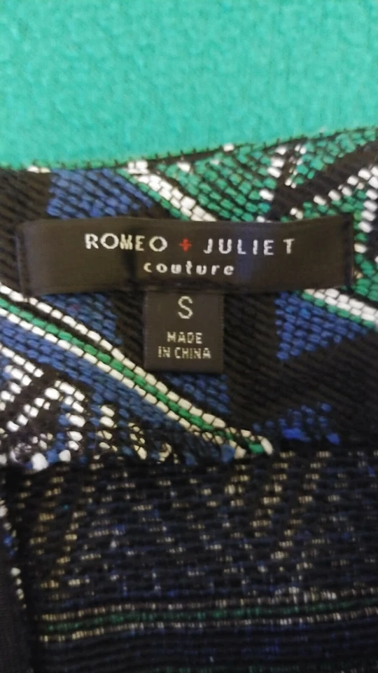 Romeo&Juliet Couture woven Aztec print skirt mini short straight Sz S L15 W27 - Image 2 of 3