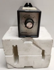 NEW OLD STOCK! OMRON 120V 60 MINUTE SYNCHRONOUS MOTOR TIMER STP-MNR-AH-UA