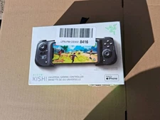Razer Kishi Smartphone Controller for iPhone - Black