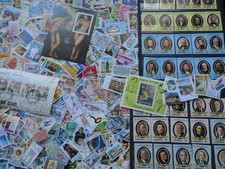 (LOT-VRAC701 ) 1000 très beaux timbres du monde (photo dans le texte)