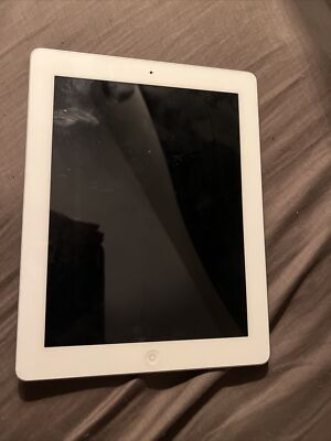 Apple iPad 4th Gen. 16GB, Wi-Fi, 9.7in - White (CA)
