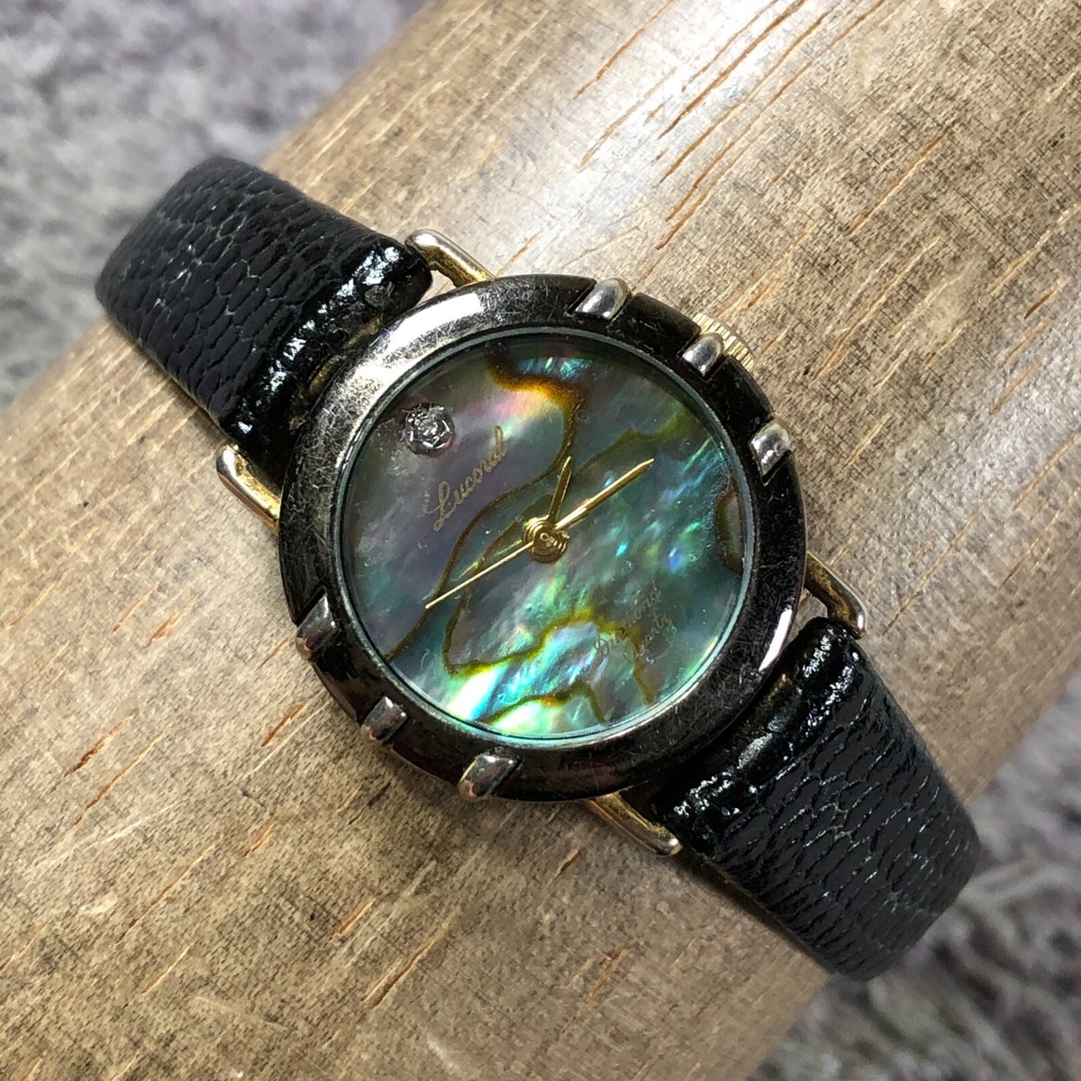 Lucoral Women\'s Iridescent Abalone Watch Lucoral Women Diamond Accent Abalone Shell Dial Leather  main image 3