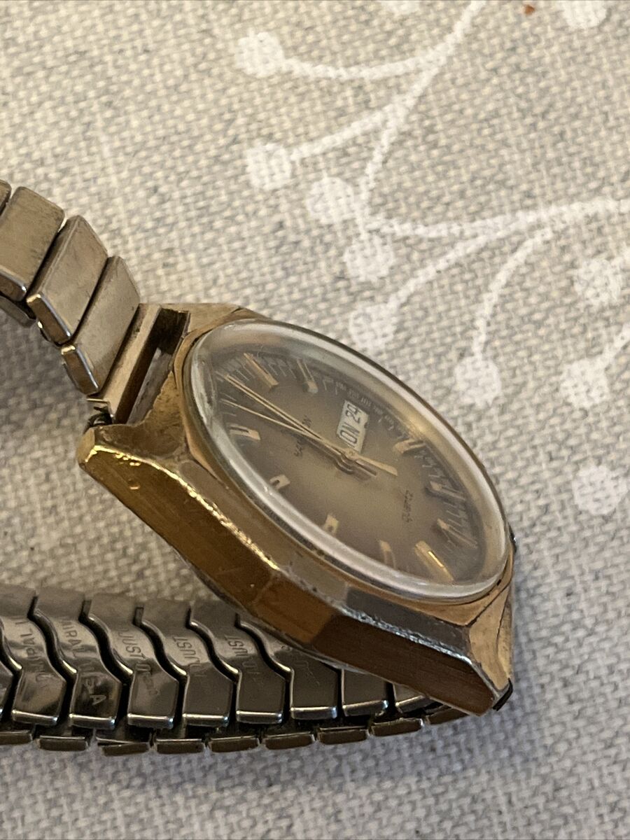 Rare Hamilton Men's Quartz Watch with Day Date gold tone Rare Hamilton Men's Quartz Watch with Day Date gold tone