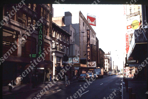 sl03 Original Dia 1987 Kodachrome New York Street Scene 589a