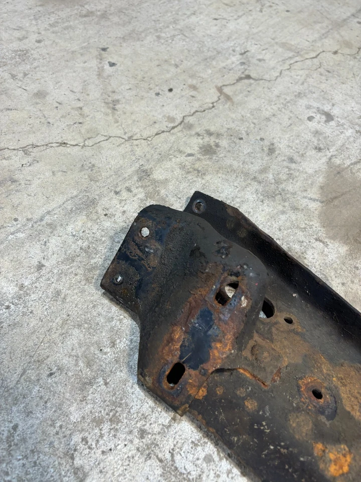 1973 年 1991 年雪佛兰 GMC K20 K30 前 SWAY BAR 安装十字绣框架 4WD — 第 4/4 张图片