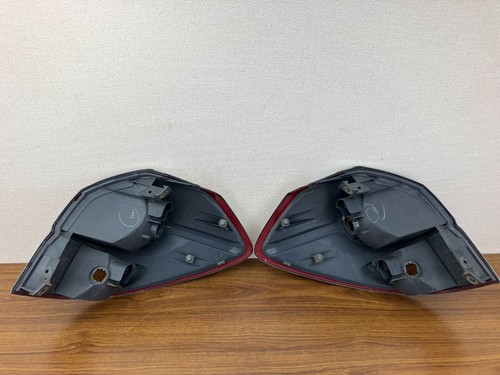 Subaru LEGACY BPE BP5 BP9 ZENKI Model Tial lights Taillights Pair Koito G43 - Imagen 8 de 12