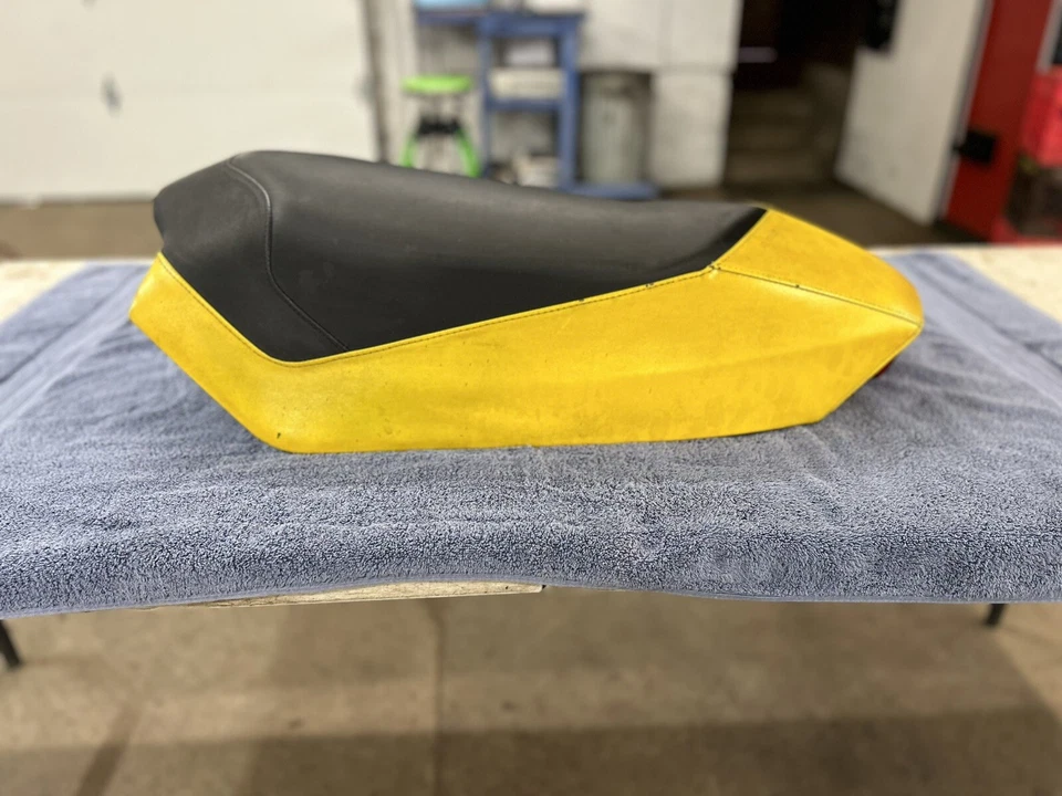 Ski doo REV XRS Renegade 800R Seat 600 Tail Light HO MXZ Free Shipping 08 GC - Image 2 of 4