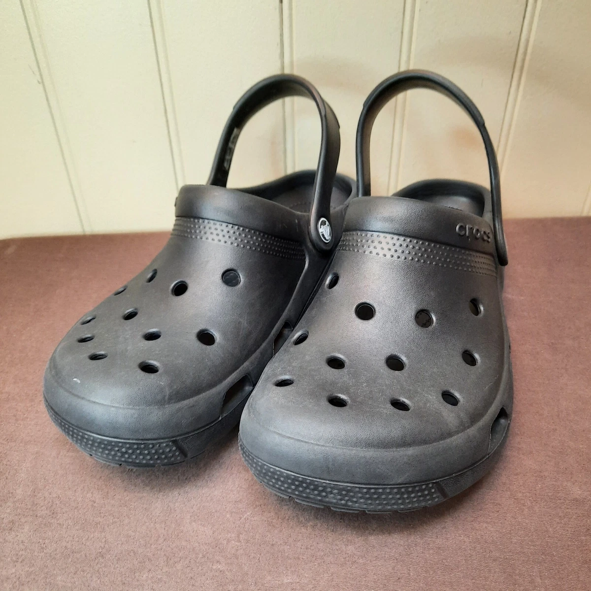 Crocs original on sale classic clogs