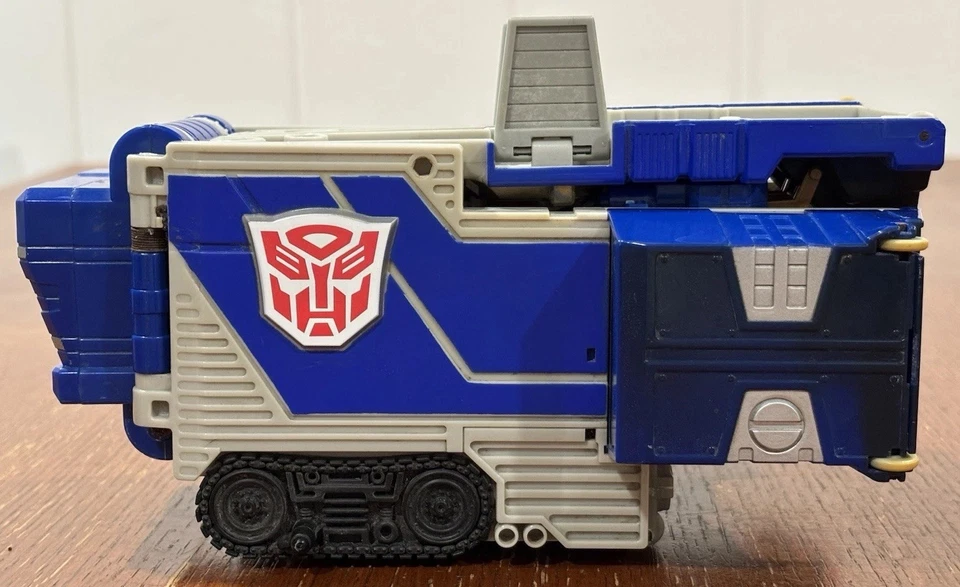 2002 Transformers Armada Super Class Optimus Prime Trailer Base INCOMPLETE - Image 3 of 4