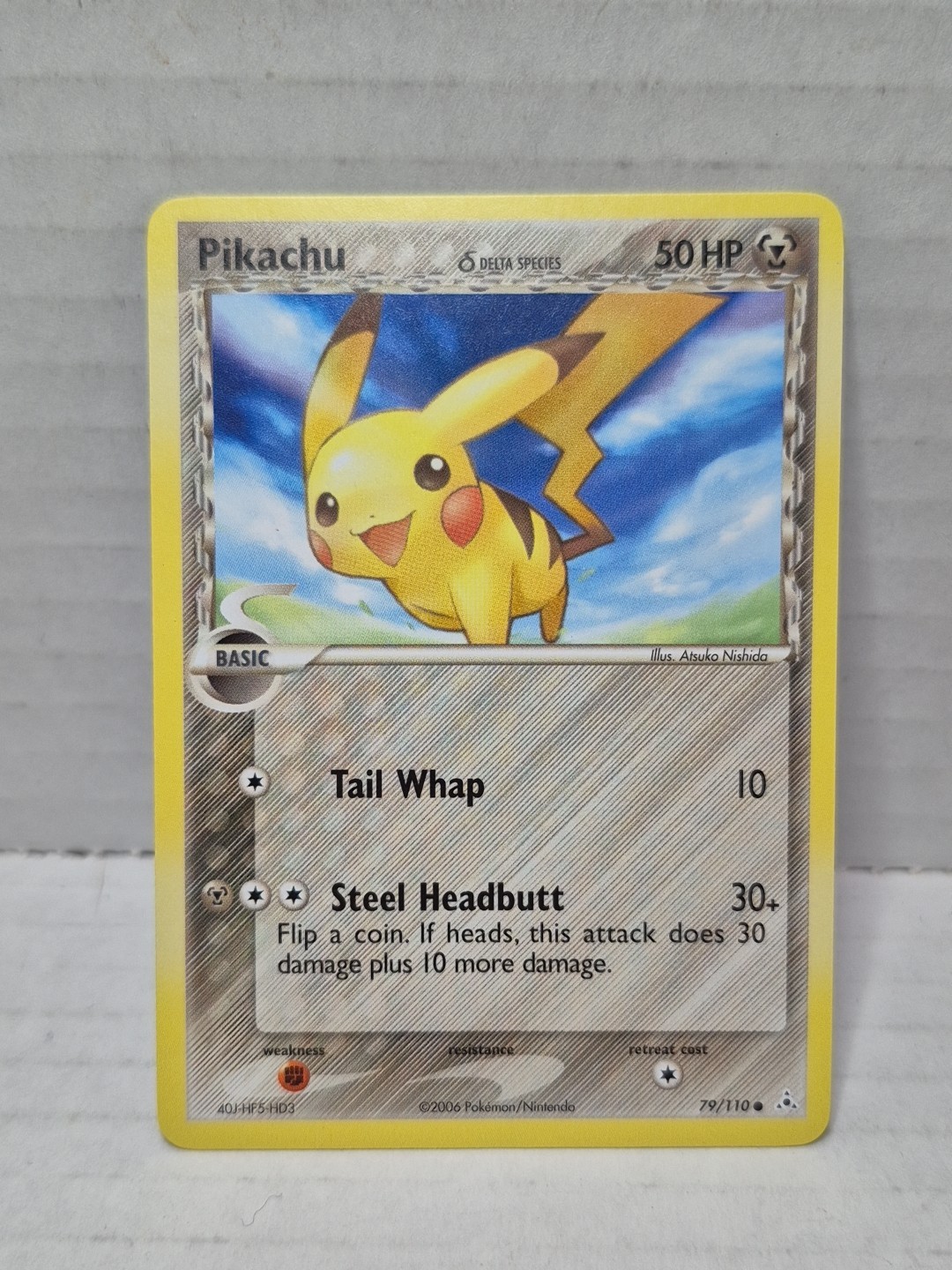 Pikachu 79/110 Common Holon Phantoms LP Pokemon Trading Card