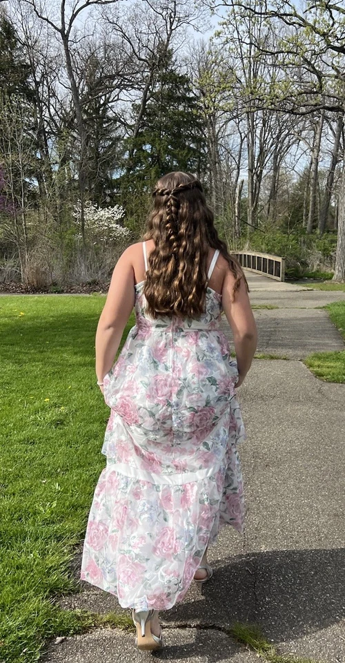 Trixxi Sleeveless Embroidered Floral Gown Juniors Size 15 Prom Bridesmaid Formal - Image 3 of 4