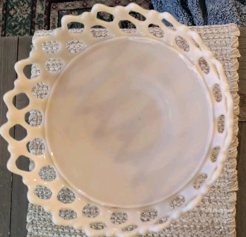 Westmoreland Tan Milk Glass Doric Lace Pedestal  Compote Fruit Bowl Nice