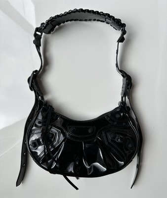 【極美品】BALENCIAGA バレンシアガ LECAGOLE Women's Le Cagole Shoulder Bag Small in Silver | Balenciaga US