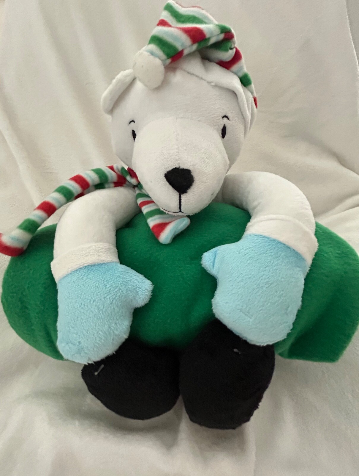 Plush Stuffed Polar Bear & Cozy Throw (Pristine Condition!)