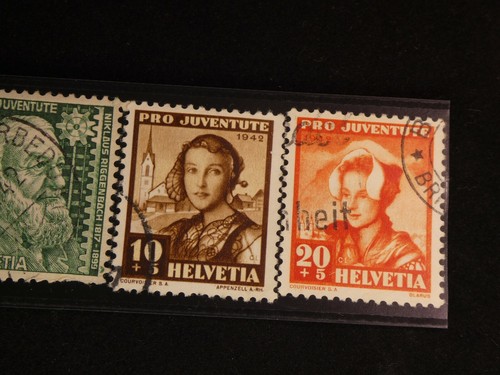 SWITZERLAND-1942 Set of three Pro Juventute stamps - Picture 4 of 5