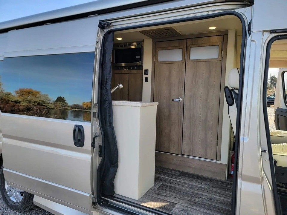 2023 Midwest Automotive Designs Legend FSL Class B RV Stock #6222926 | eBay