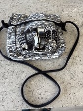 LAUREL BURCH MEDIUM CROSS BODY BLACK AND WHITE  CATS HANDBAG