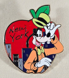 Disney Pin GOOFY DS Exclusive Times Square NYC Big Apple New York