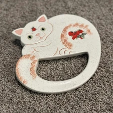 Vtg Ceramic Cat Wall Hanging Towel Holder Strawberry Hand-Painted MCM Kitsch