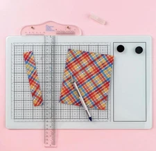 NEW! Magnetic Glass Craft Mat, 10" x 15" White, Heat Scratch Cutting Resistant