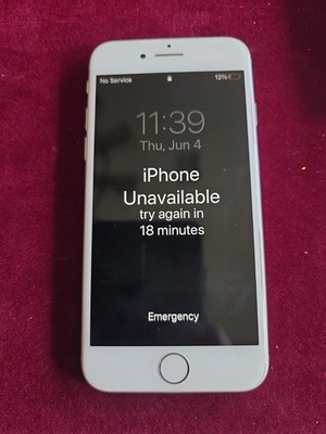 Apple iPhone 8 - 128 GB - Silver (AT&T)
