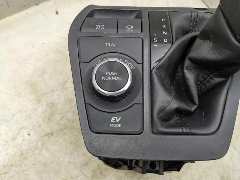 2019-2023 Toyota RAV4 Auto Gear Shifter w Trim & Controls 33560-0R070 OEM - Image 3 of 4