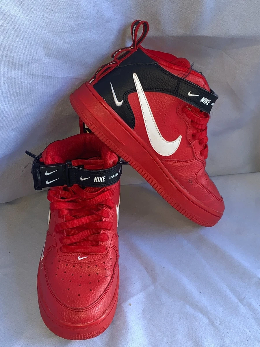 Kwaadaardig Taiko buik Obsessie Nike AV3803-600 Air Force 1 Mid Utility University Red (GS) Size 5.5Y Sneakers | eBay Kwaadaardig Taiko buik Obsessie Nike AV3803-600 Air Force 1 Mid Utility University Red (GS) Size 5.5Y Sneakers | eBay