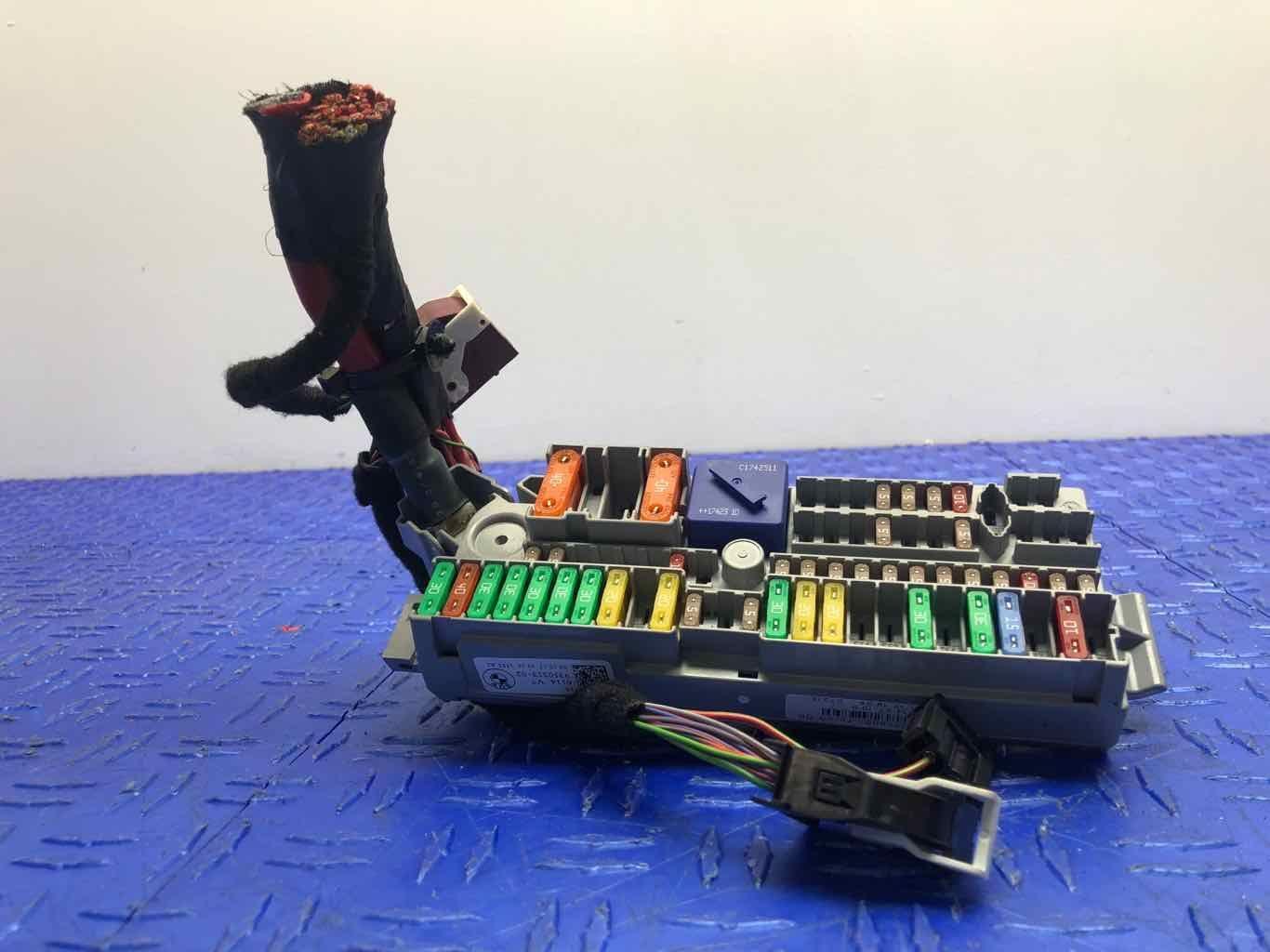 2016 2021 BMW 750 G12 CABIN FUSE RELAY BOX POWER DISTRIBUTION 61149350313 OEM eBay