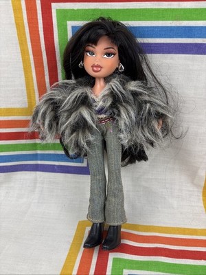 Bratz Kylie Jenner Doll w/ Funk Fianna Top Jeans Vegas Tiana Fur Coat Boots Vtg