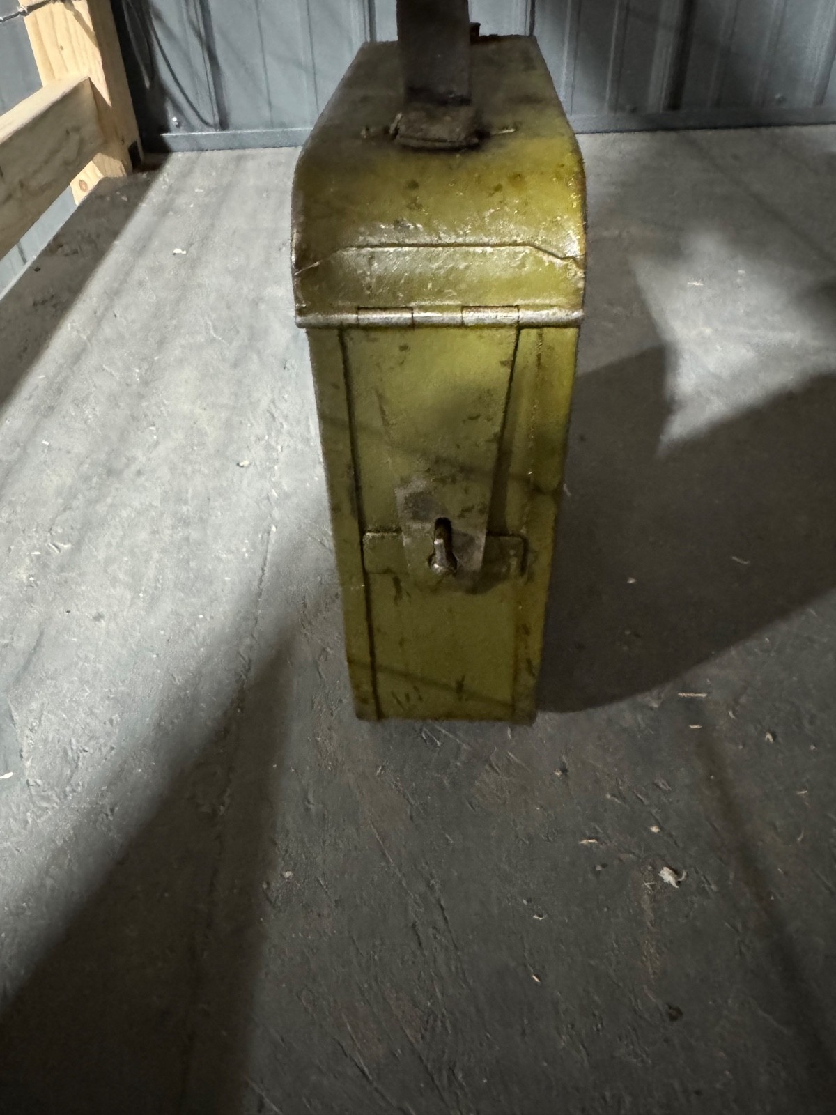 ORIGINAL WWII SOVIET RUSSIAN MAXIM 250RD AMMO CAN & AMMO BELT