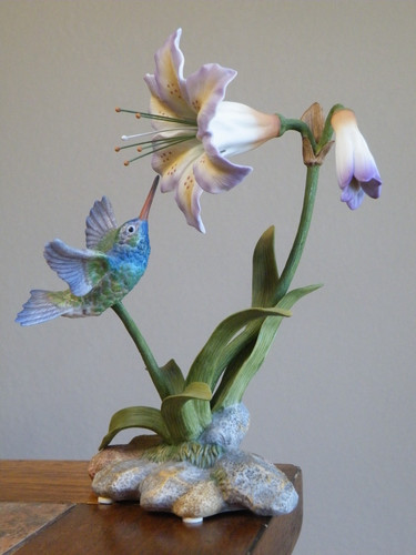 READ - 1995 Maruri Broad Billed Hummingbird with Amaryllis Design H-9526 FREESHI