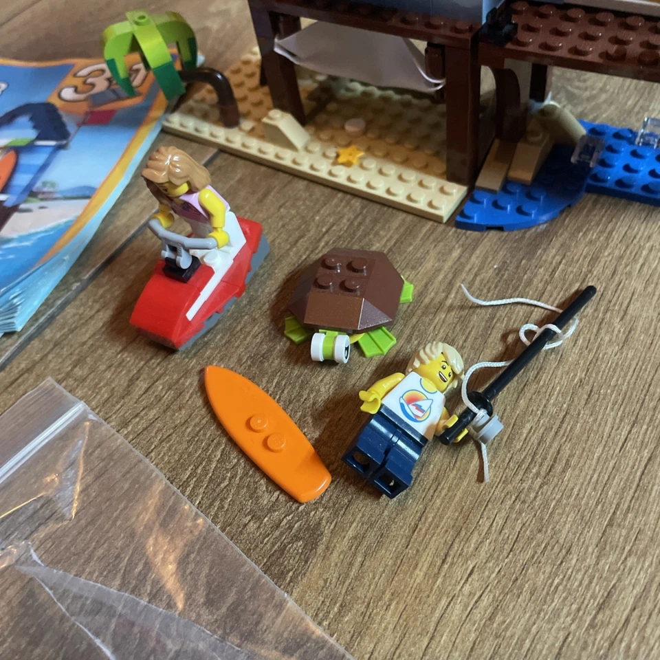 LEGO Creator 31063 Beachside Vacation, photo 4 of 5