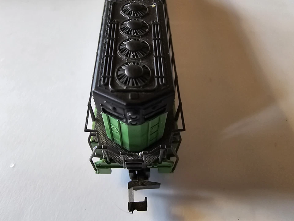 Atlas Item 4516 N Scale Burlington Northern EMD SD 7 Road #6022 BN - Image 4 of 4