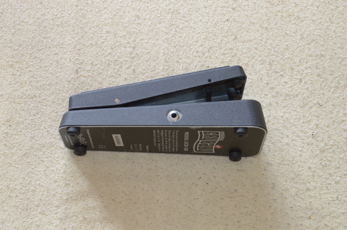 Dunlop GCB-100 Bass Crybaby Wah from the 90's Watch Video Test