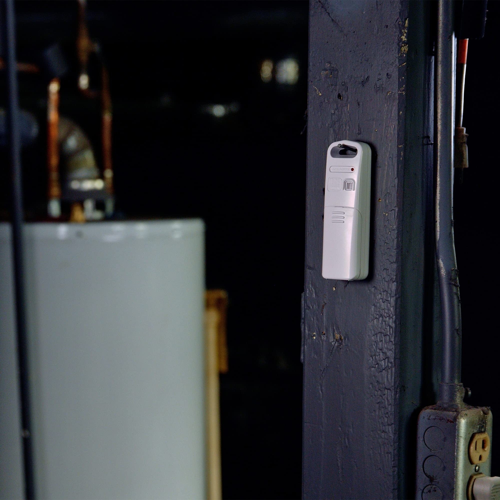 AcuRite Wireless Indoor Outdoor Temperature and Humidity Sensor (06002M) , wh...