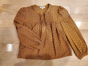 madewell eyelet peasant top