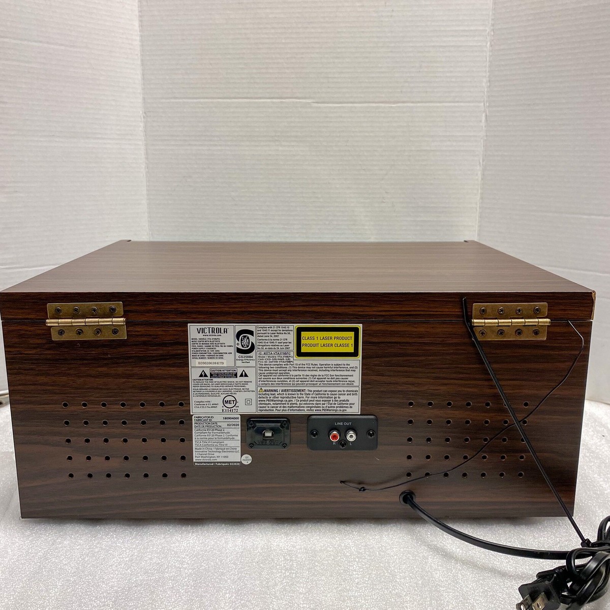Victrola Empire VTA-370B Wood 6-in-1 Bluetooth Retro 3-speed
