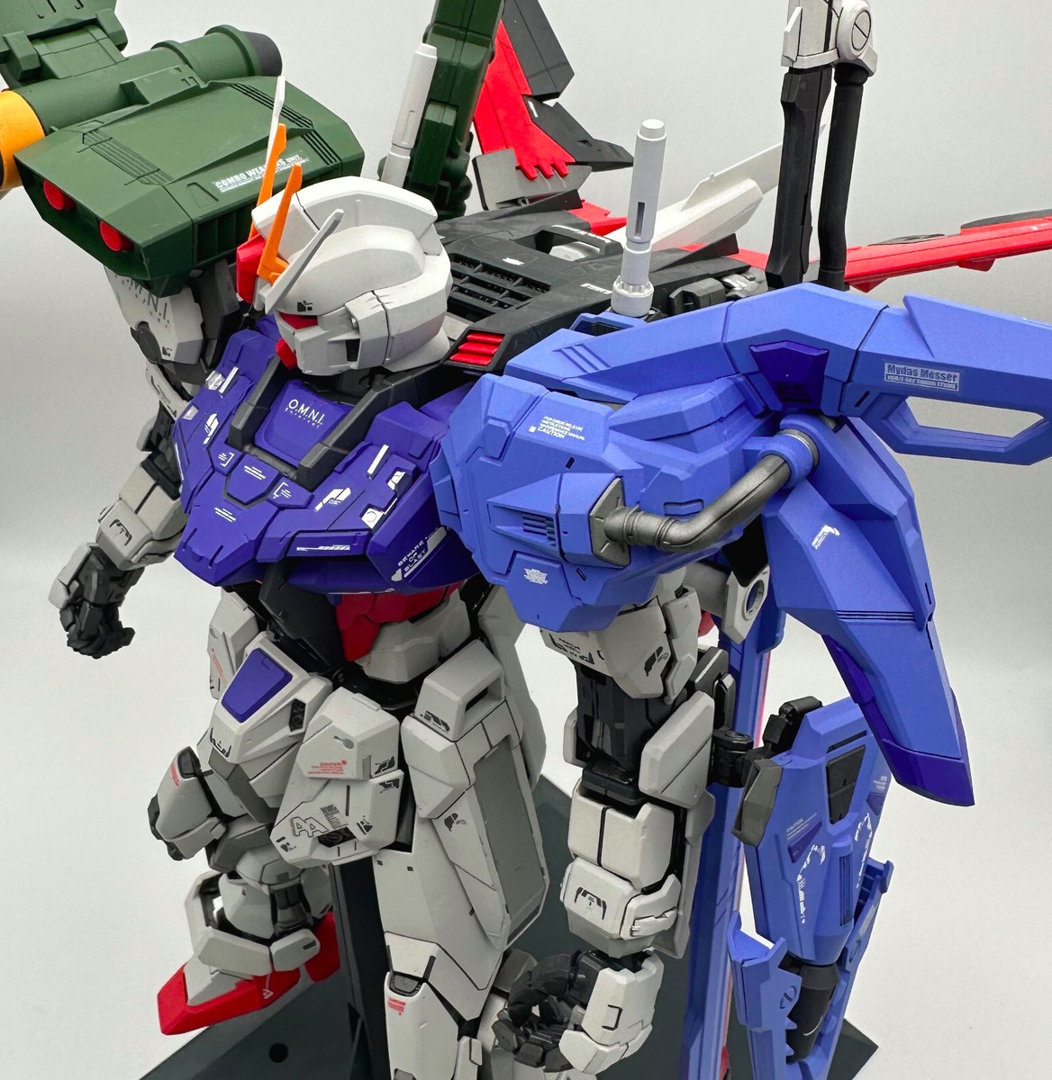 Bandai 1/60 PG Perfect Strike Gundam Professionally Built Bandai 1/60 PG Perfect Strike Gundam Professionally Built
