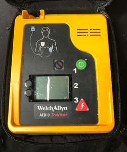 Welch Allyn AED10 Trainer Defibrillator AED 980150 with Softshell Case