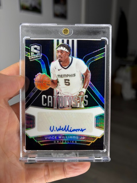 2023 Panini Spectra Catalysts Auto 1/1 Vince Williams Jr.