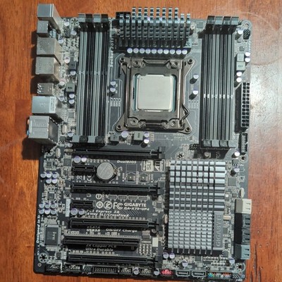 Gigabyte GA-X79-UP4 Motherboard  with i7-3820 cpu