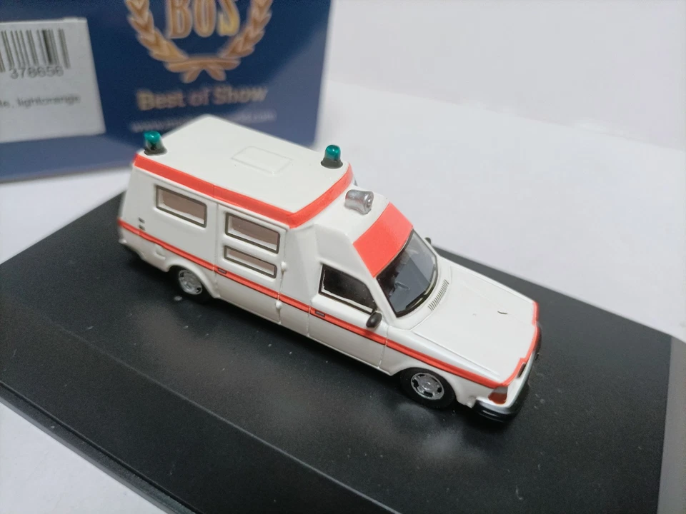 BOS 1:87 Volvo 265 Ambulance DDR White German Emergency Ambulance Model - Image 4 of 4
