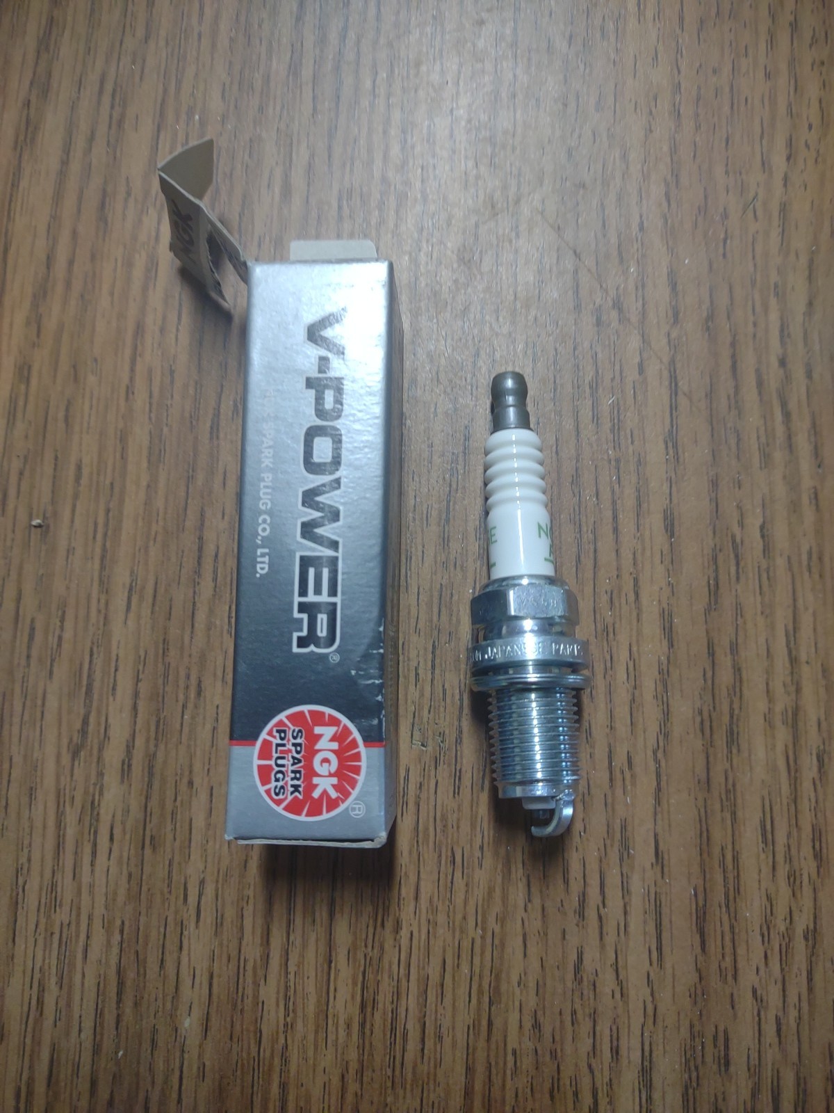 NGK Standard Spark Plug BKR5E-11 - #6953