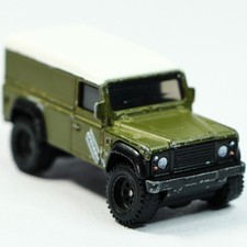 Hot Wheels Car Culture Land Rover Defender 110 Hard Top Green Diecast 1/64
