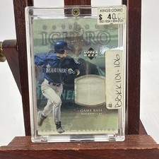 Ichiro Suzuki Rookie Baseball Card 2001 Upper Deck Game Used Base UB-11